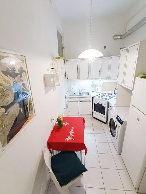 Kuchyň nebo kuchyňský kout v ubytování Bridgetown Hostel