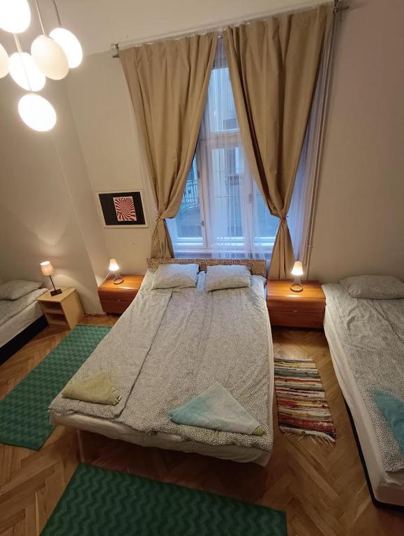 Postel nebo postele na pokoji v ubytování Bridgetown Hostel