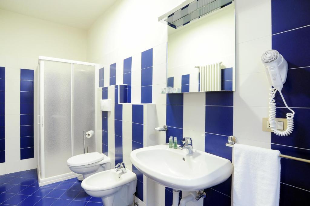 Koupelna v ubytování Hotel Croda Rossa