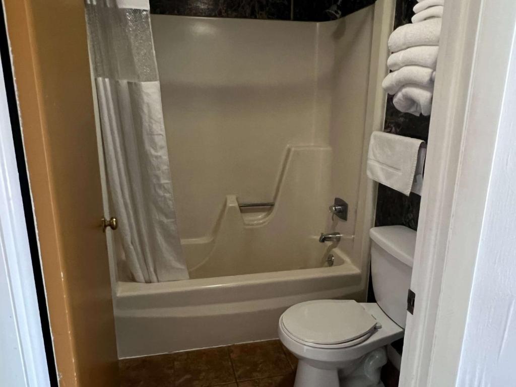 Travelodge by Wyndham Hershey photo