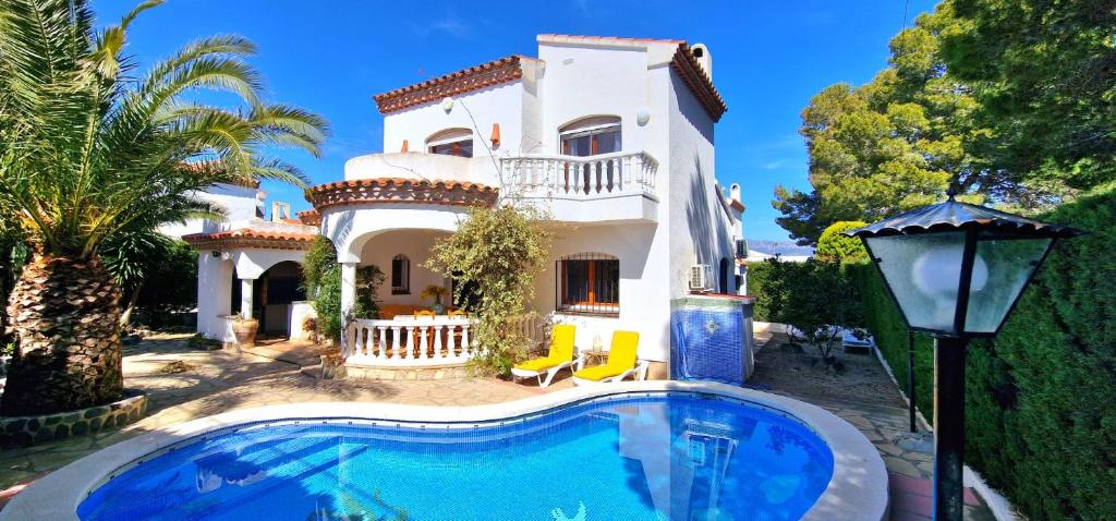 Swimmingpoolen hos eller tæt på Casa Buganvilla