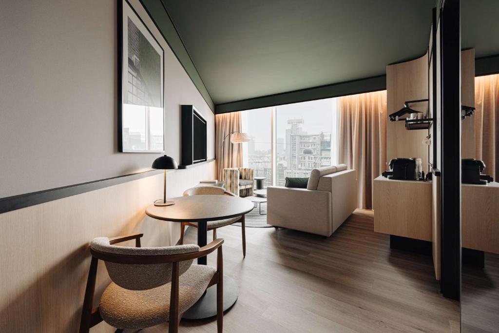 DoubleTree by Hilton Amsterdam Centraal Station - Resim 28