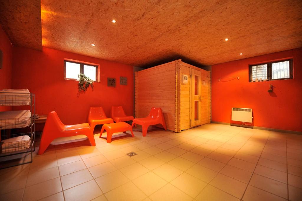 A seating area at Apartmenthaus Rapplhof