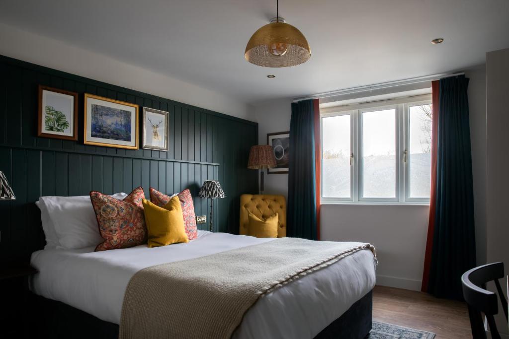 The Bridge Hotel - 