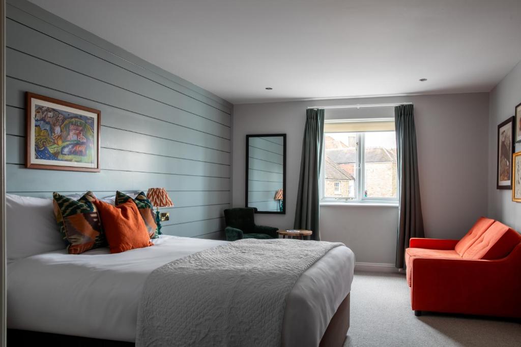The Bridge Hotel - 