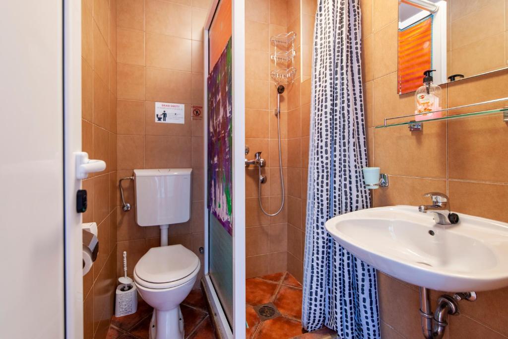 Mila & Aleksandr Apartments - 5