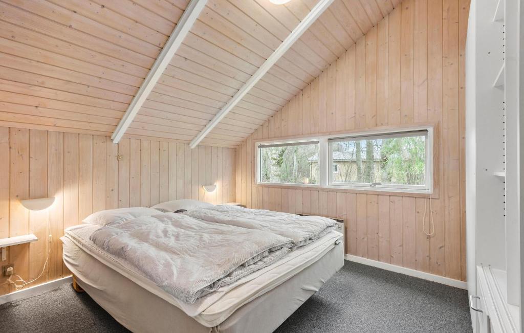 Postel nebo postele na pokoji v ubytování Holiday Home Sydskrænten Oksbøl Denmark