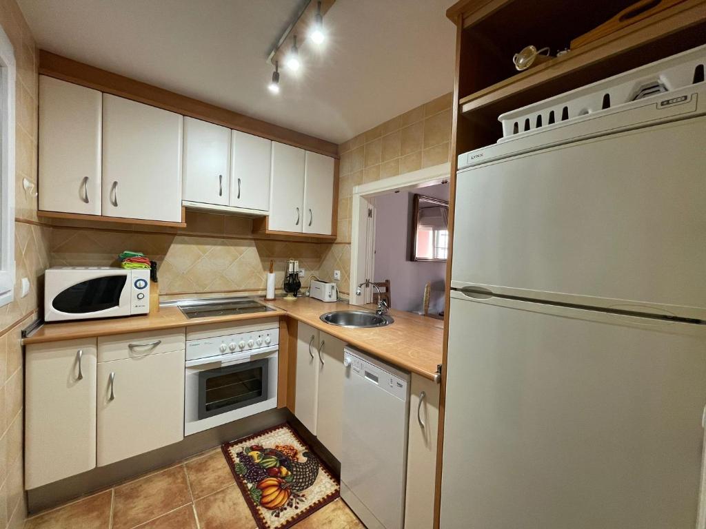 Kuchnia lub aneks kuchenny w obiekcie Apartamento Deluxe Vistas Laterales al Mar