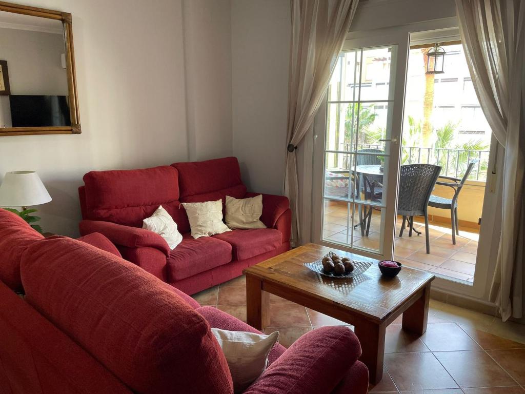 Część wypoczynkowa w obiekcie Apartamento Deluxe Vistas Laterales al Mar