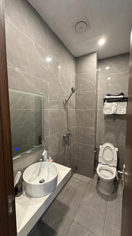 Koupelna v ubytování Giảm Giá 25 Phần Trăm- Homestay - Kim Mã - Giang Văn Minh