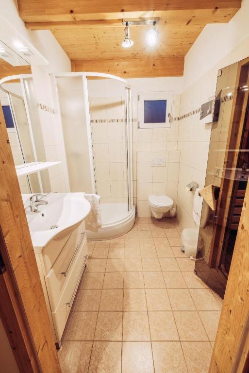 Kúpeľňa v ubytovaní Woody Park Chalet 14