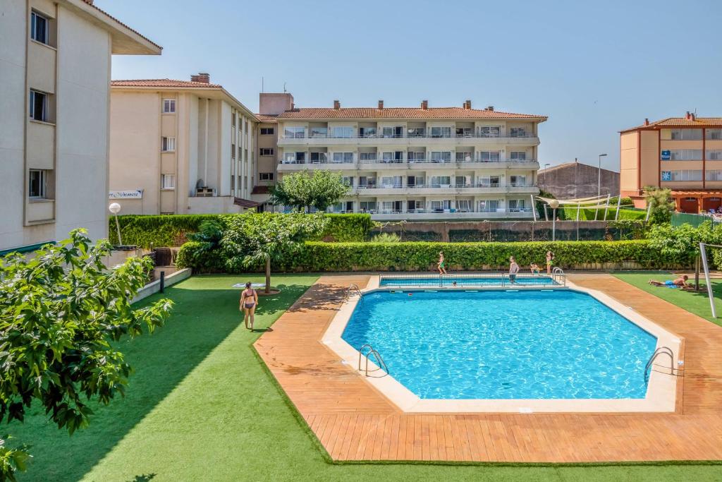 Bazén v ubytovaní Pierre & Vacances Estartit Playa alebo v jeho blízkosti