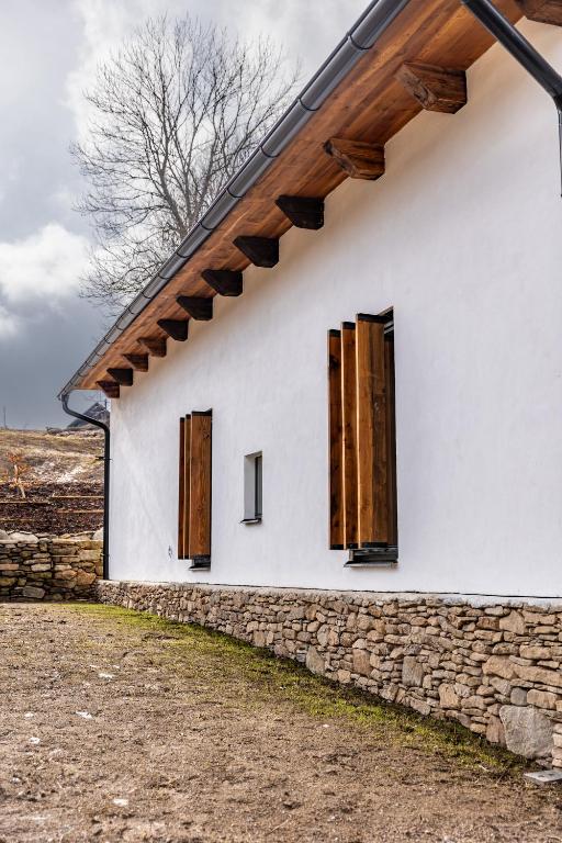 Budova, kde se vila nachází