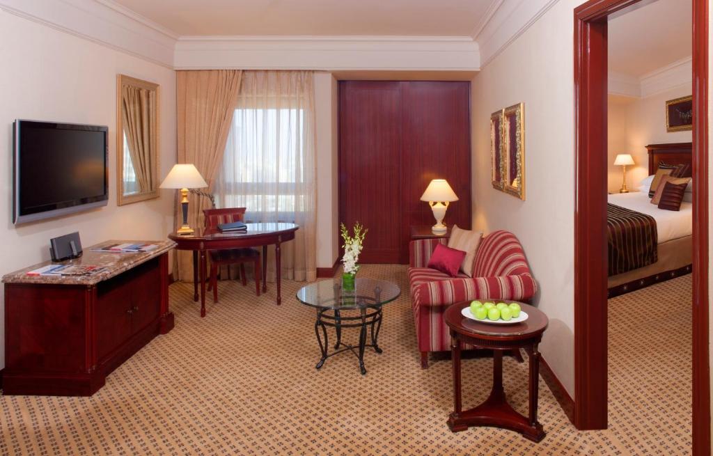 TV a/nebo společenská místnost v ubytování Intercontinental Cairo Citystars by IHG