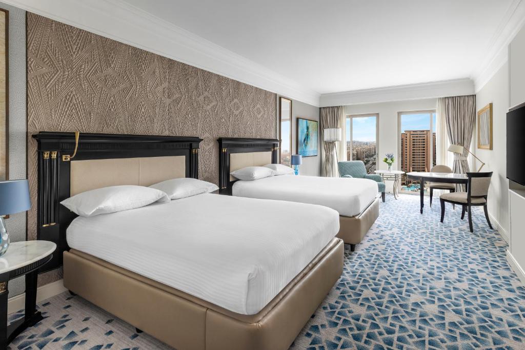 Postel nebo postele na pokoji v ubytování Intercontinental Cairo Citystars by IHG