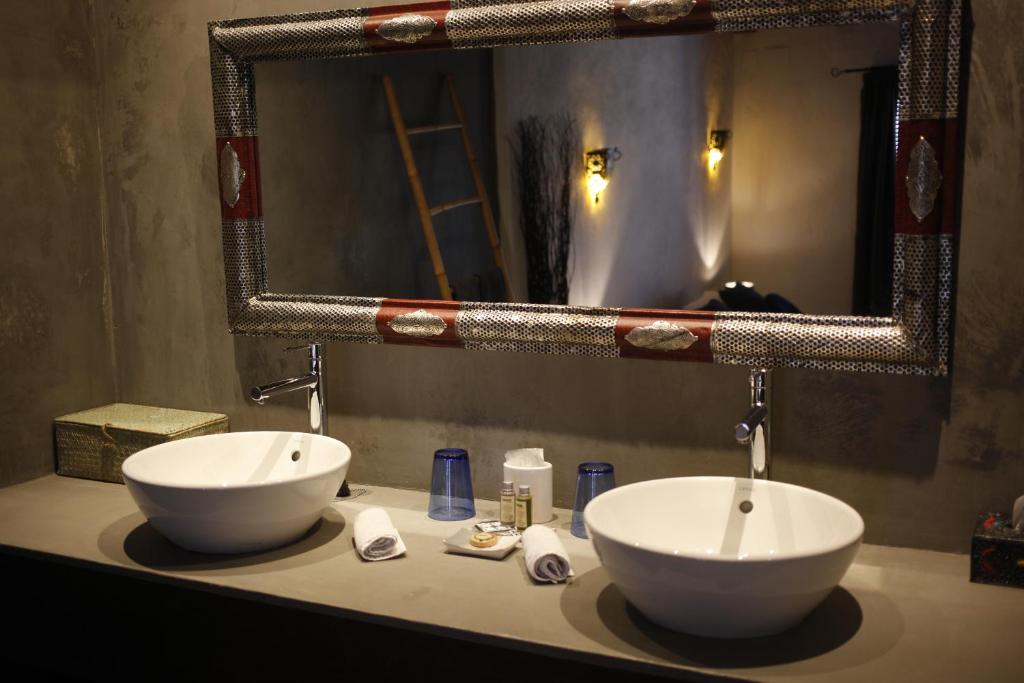 A bathroom at La Posada del Torcal