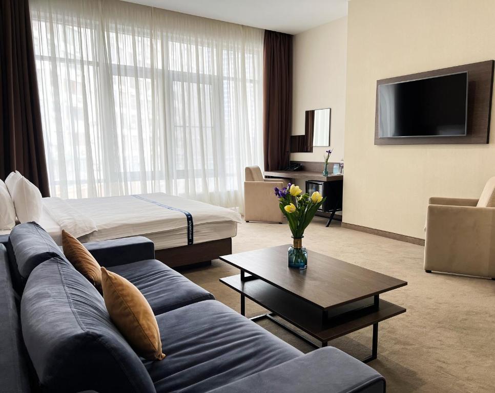 TV a/nebo společenská místnost v ubytování Ribas Rooms Odesa