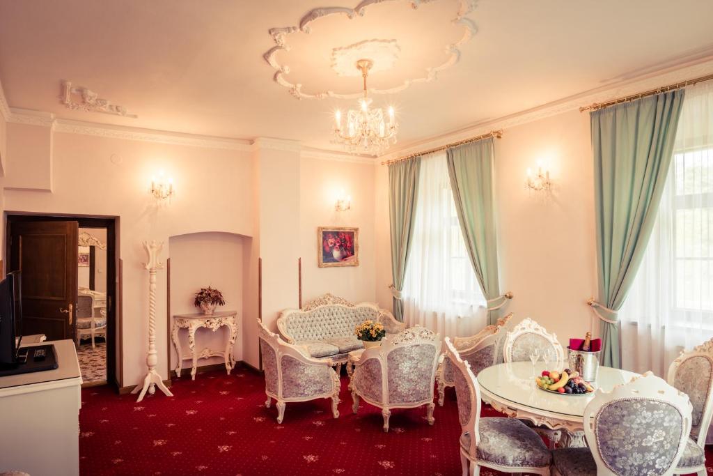 
Royal Suite
