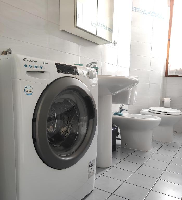 A bathroom at Maison Vezzani - Careggi