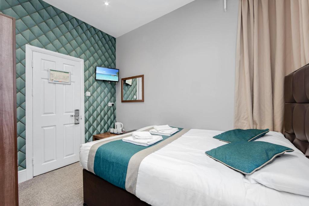 King Solomon Hotel- Golders Green - Resim 40