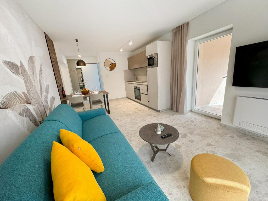 Apartments Villa Nina - New Superior One-Bedroom Apartment Sea View 4*