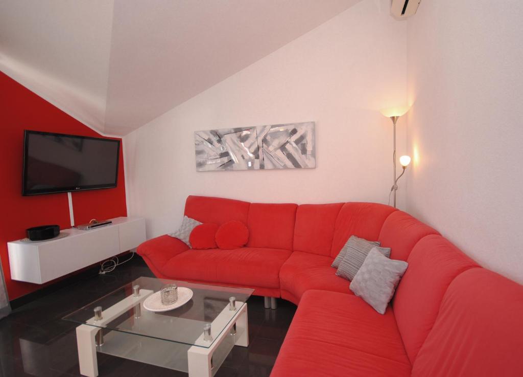 Posedenie v ubytovaní Red Sunset Apartments
