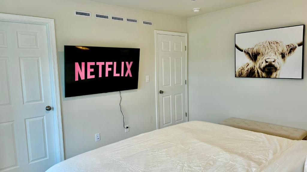 Luray Caverns New Townhome with 3 bedrooms with 1500sqft客房内的一张或多张床位