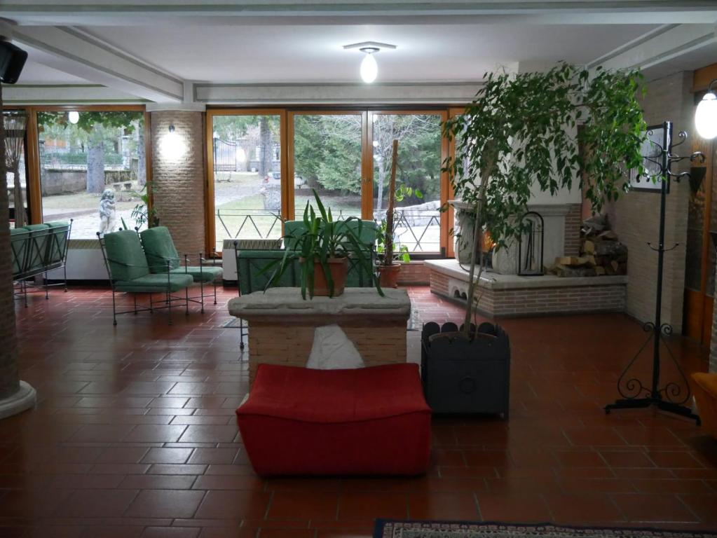 Część wypoczynkowa w obiekcie LH Albergo il Picchio