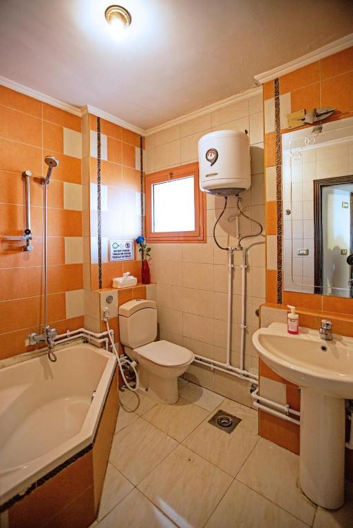 Un baño de Zamalek X Hostel