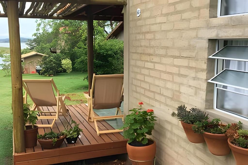 En have udenfor Casinha na Represa 2