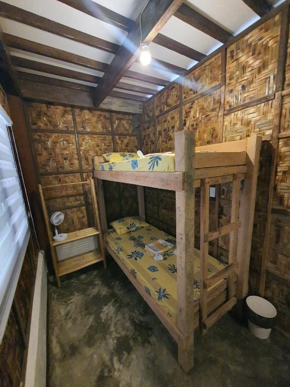 Coleto Siargao - Salle De Dortoir Féminine à 4 Lits