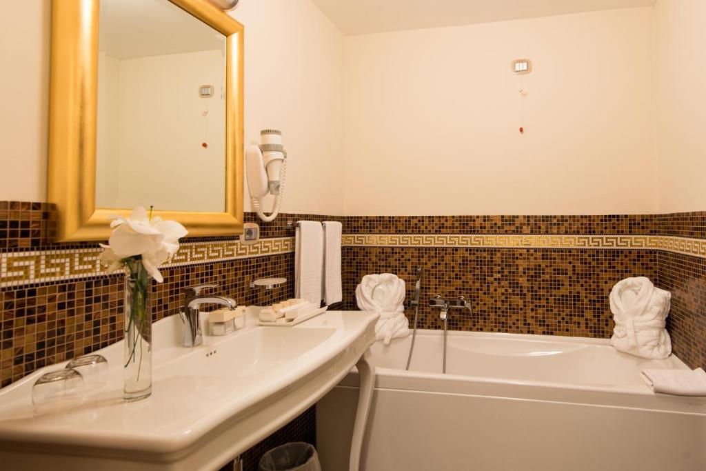 Grand Hotel Italia - Resim 24