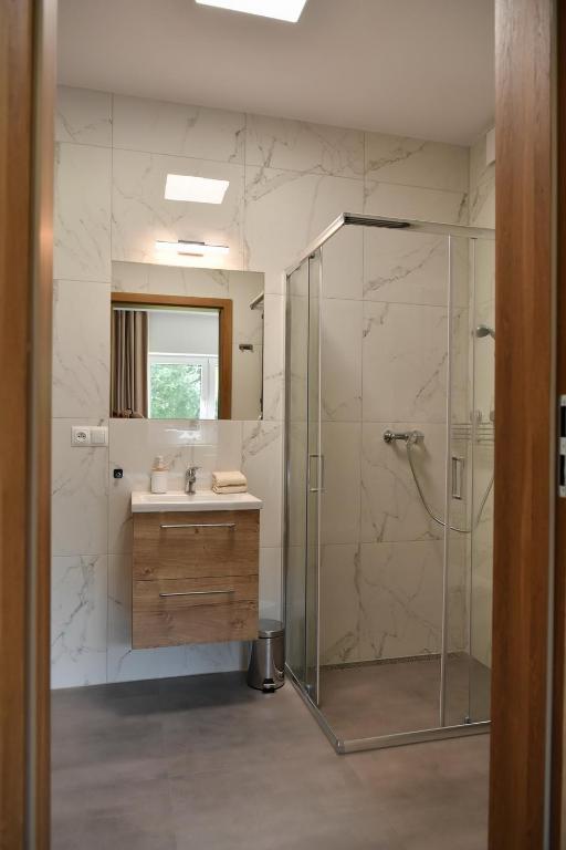 Dobranocka Noclegi - blisko Energylandia - Large Double Room