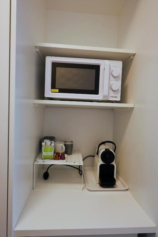 Zürich City Reizendes tiny Studio Albisriederplatz - Resim 15