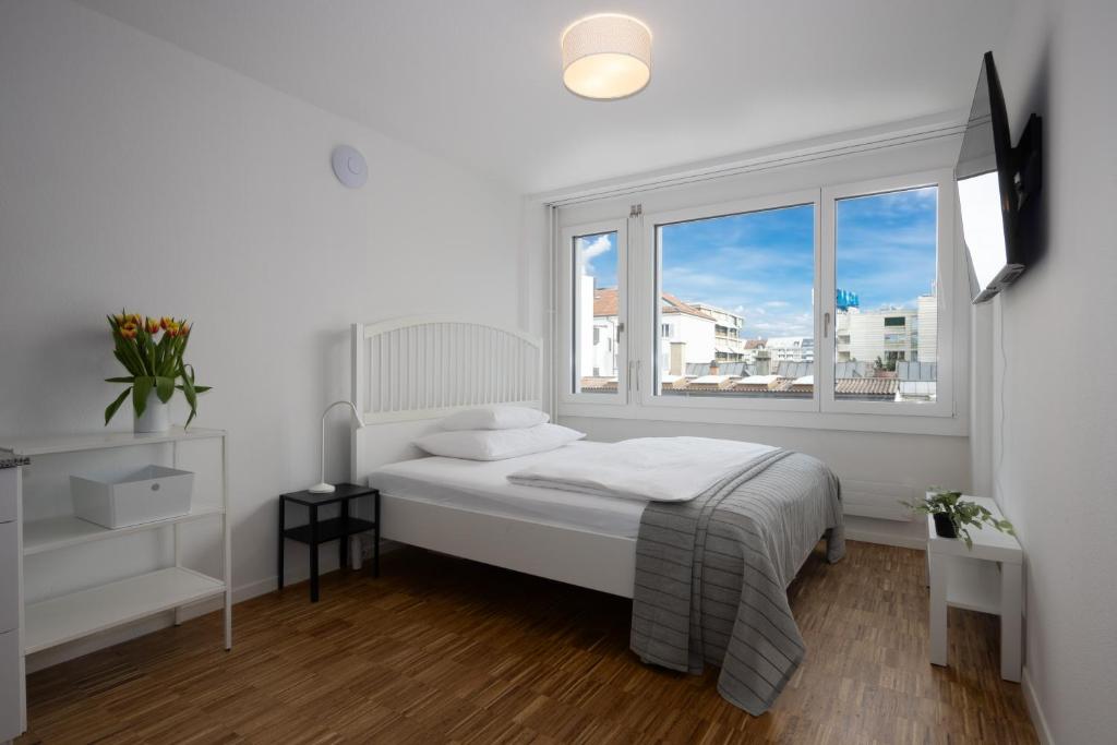 Zürich City Reizendes tiny Studio Albisriederplatz - Resim 2