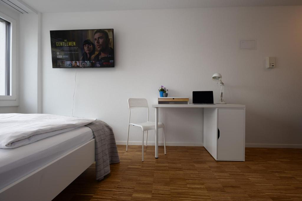 Zürich City Reizendes tiny Studio Albisriederplatz - Resim 8