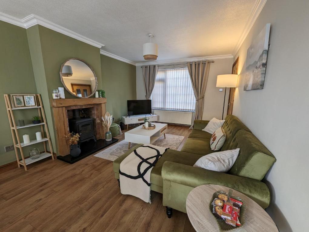 Granby House 3 Bedroom Contractors Long Stay Offer, Corby (updated prices 2024)