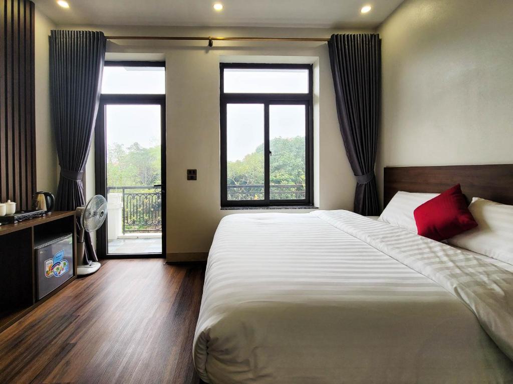 TAM COC HARBOR VIEW HOTEL - 4