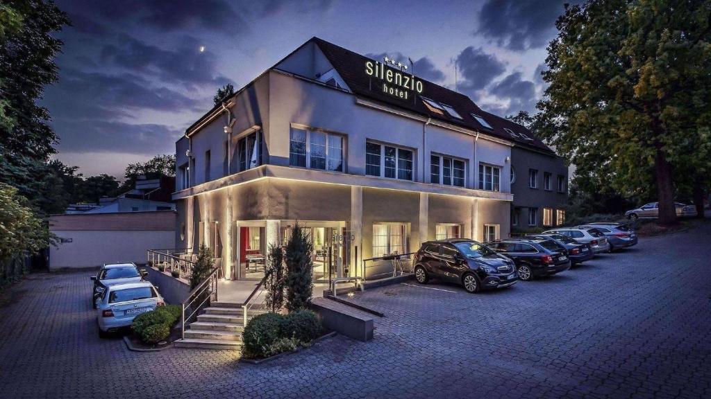 Budova, kde se hotel nachází