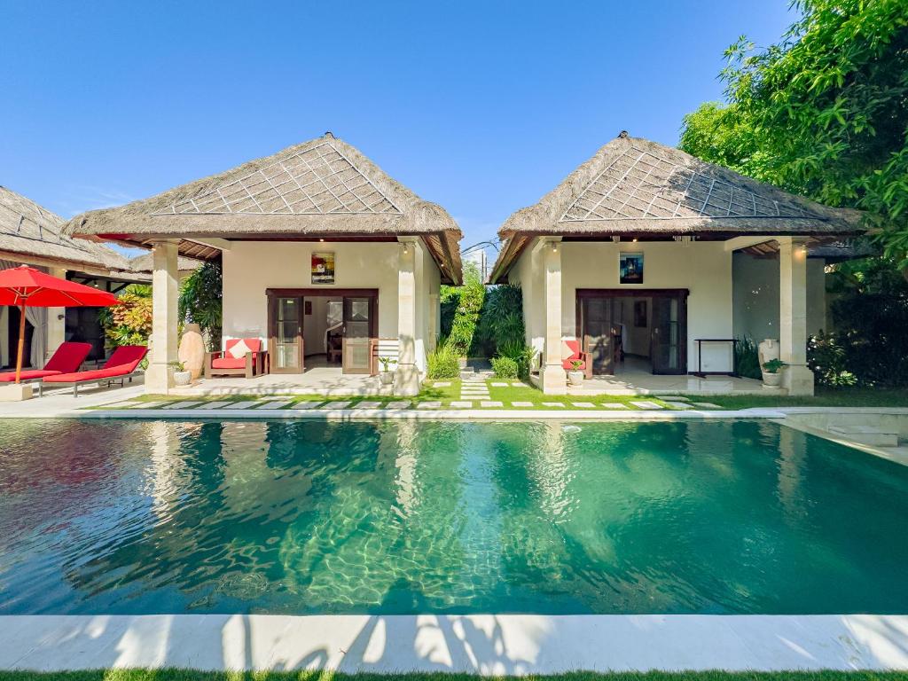 Villa Bugis Abimanyu Seminyak - Kebun Three-Bedroom Villa