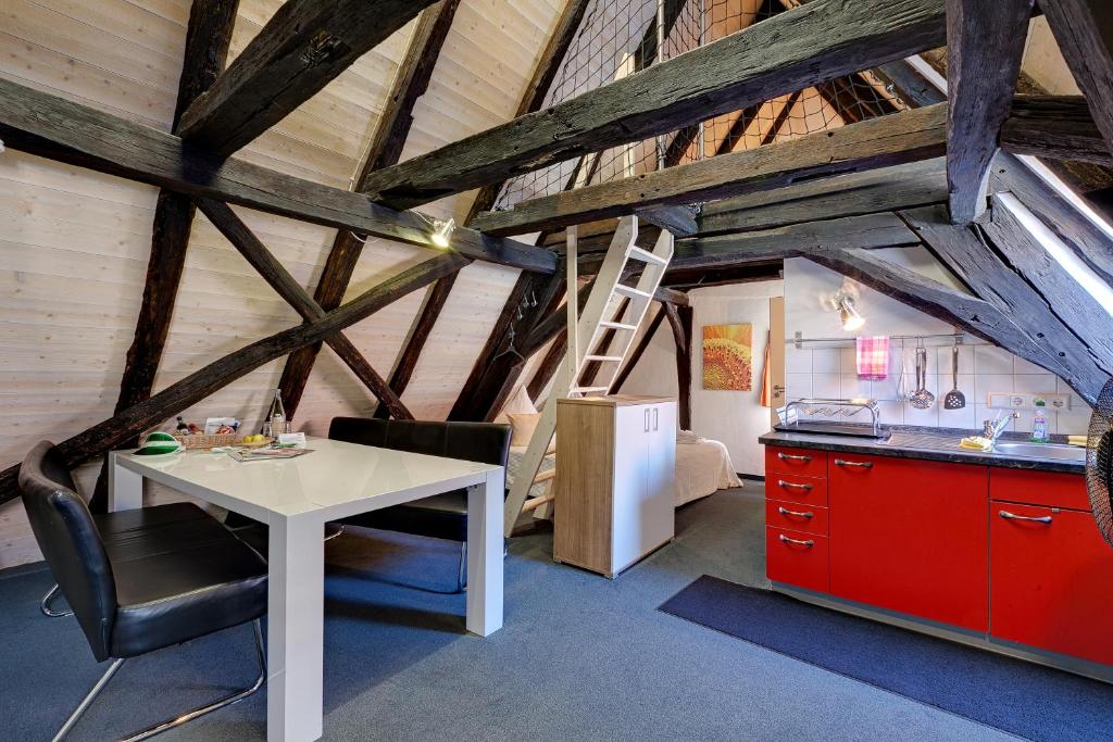Kuchyň nebo kuchyňský kout v ubytování Hotel Kleine Radlerherberge