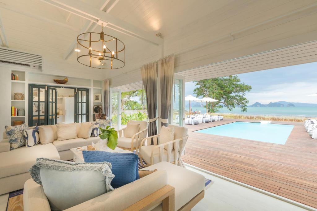 Bazén v ubytování Cape Kudu Hotel, Koh Yao Noi nebo v jeho okolí