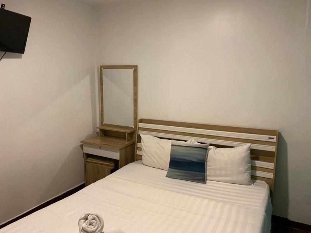 Postel nebo postele na pokoji v ubytování Karoon hut