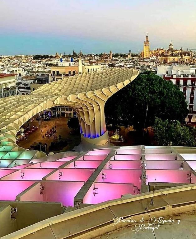 Výhľad na mesto Sevilla alebo výhľad na mesto priamo z apartmánu