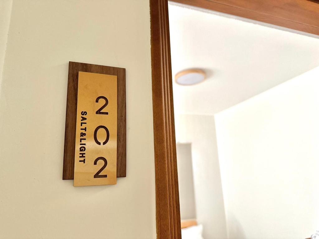 Certifikát, hodnocení, plakát nebo jiný dokument vystavený v ubytování Salt&Light Inn