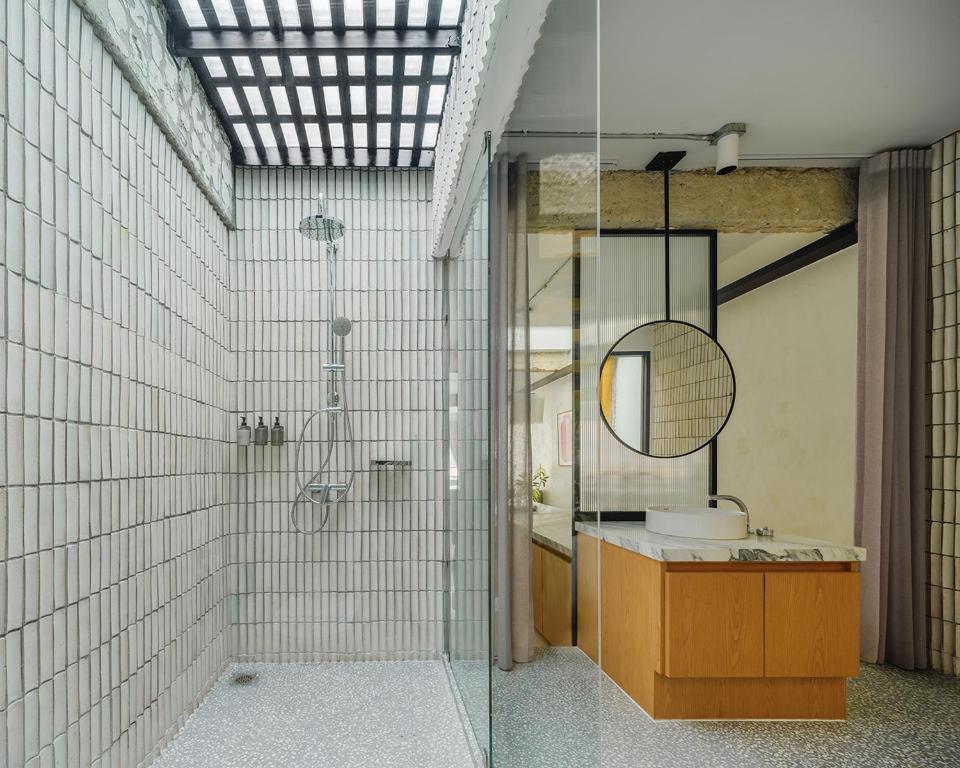 Stupid Stay - Resim 12