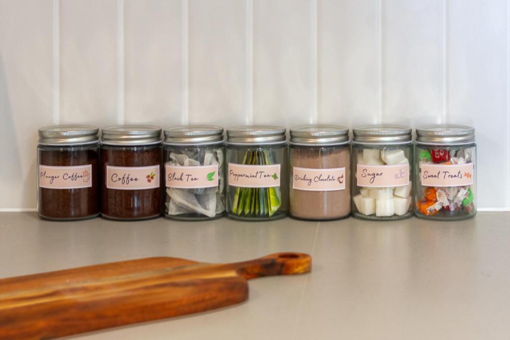 Unbeatable Central City Location 2 bed Single lvl - Resim 21