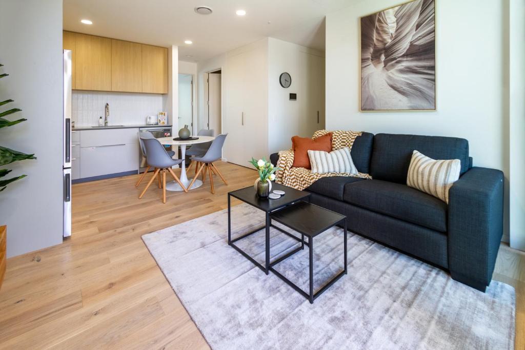 Unbeatable Central City Location 2 bed Single lvl - Resim 10