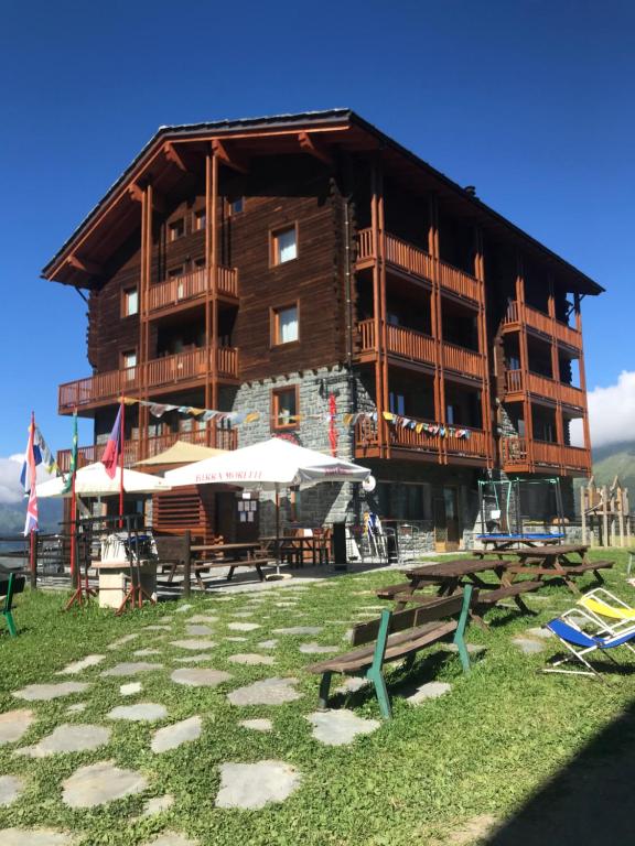 Budova, kde se hotel nachází