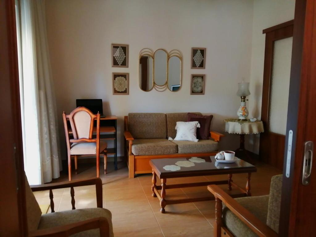 Posezení v ubytování Filomeni's house